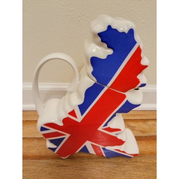 Paul Cardew British Flag Teapot - Not a miniature - Picture 5 of 11